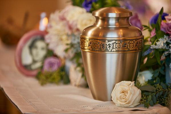 Full-size funeral urns - Urnwholesaler